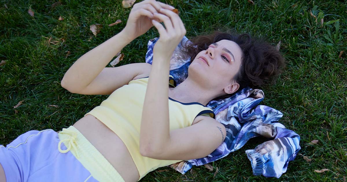 Piknik Sezonu İçin En Uygun Kıyafetler: Konforlu Piknik Kombinleri 