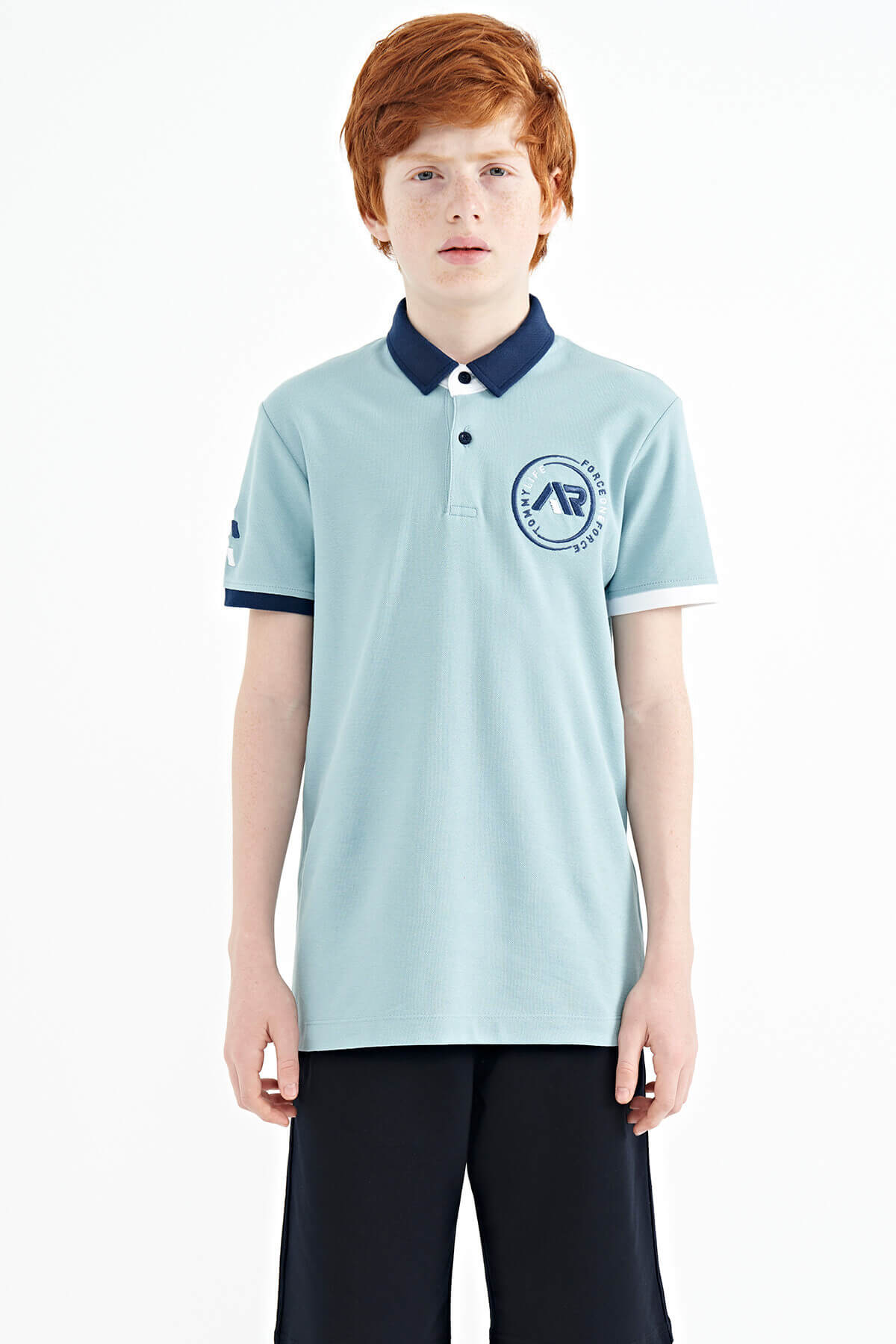 Açık Mavi Kol Ucu Renkli Logo Nakışlı Standart Kalıp Polo Yaka Erkek Çocuk T-Shirt