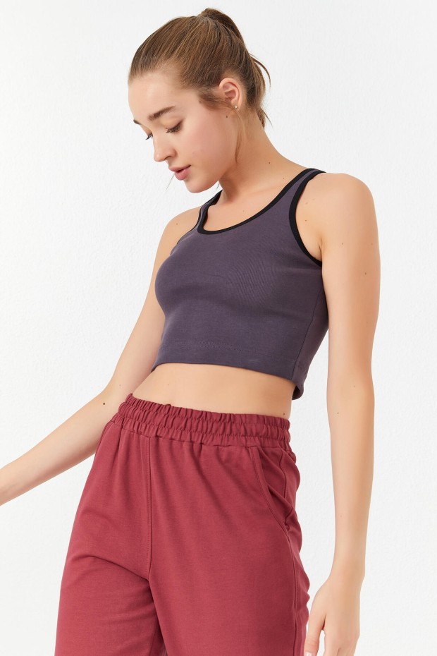 Tommy Life Açık Mor Basic Sıfır Kol Dar Kalıp U Yaka Kadın Crop Top Atlet - 97162. 6 Tommy Life Açık Mor Basic Sıfır Kol Dar Kalıp U Yaka Kadın Crop Top Atlet - 97162. 6