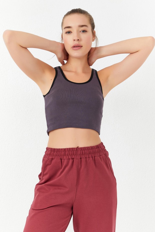 Tommy Life Açık Mor Basic Sıfır Kol Dar Kalıp U Yaka Kadın Crop Top Atlet - 97162. 1