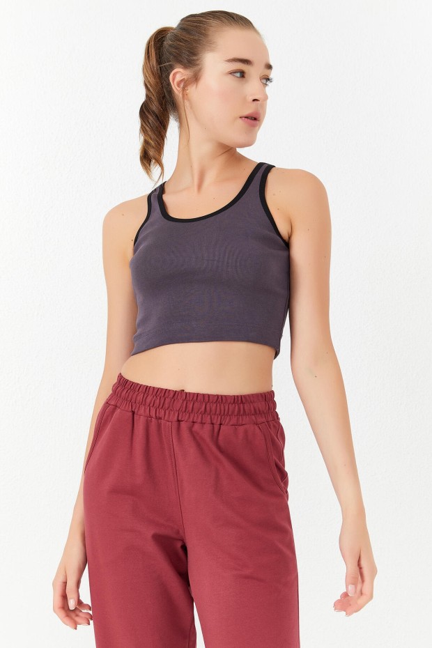 Tommy Life Açık Mor Basic Sıfır Kol Dar Kalıp U Yaka Kadın Crop Top Atlet - 97162. 5 Tommy Life Açık Mor Basic Sıfır Kol Dar Kalıp U Yaka Kadın Crop Top Atlet - 97162. 5