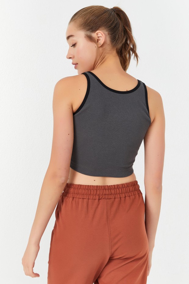 Tommy Life Antrasit Basic Sıfır Kol Dar Kalıp U Yaka Kadın Crop Top Atlet - 97160. 4 Tommy Life Antrasit Basic Sıfır Kol Dar Kalıp U Yaka Kadın Crop Top Atlet - 97160. 4