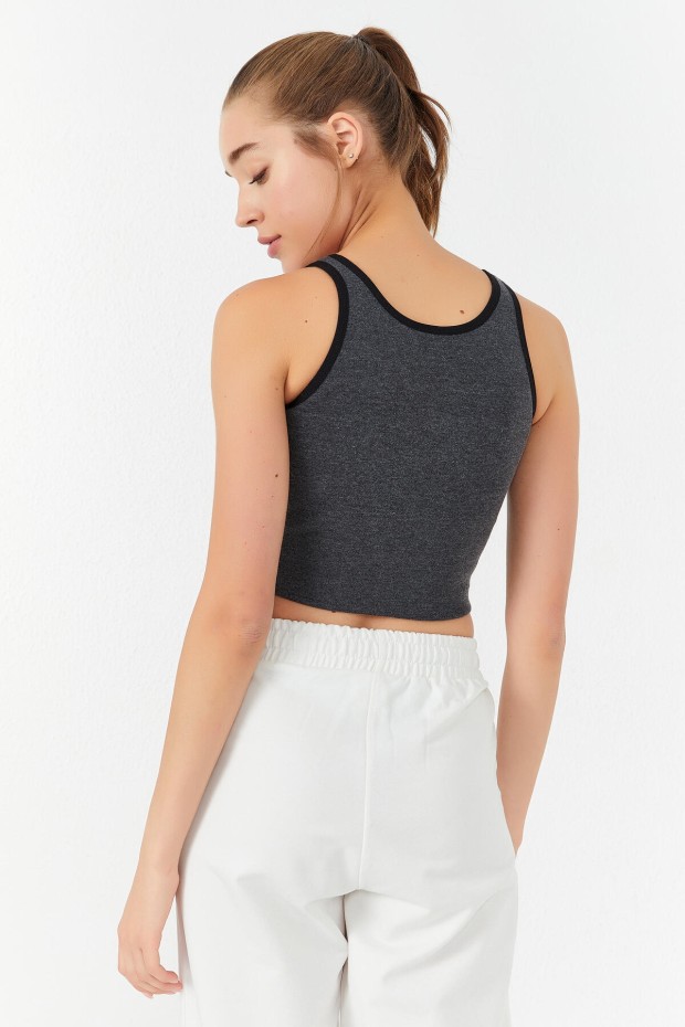 Tommy Life Antrasit Melanj Basic Sıfır Kol Dar Kalıp U Yaka Kadın Crop Top Atlet - 97162. 7 Tommy Life Antrasit Melanj Basic Sıfır Kol Dar Kalıp U Yaka Kadın Crop Top Atlet - 97162. 7