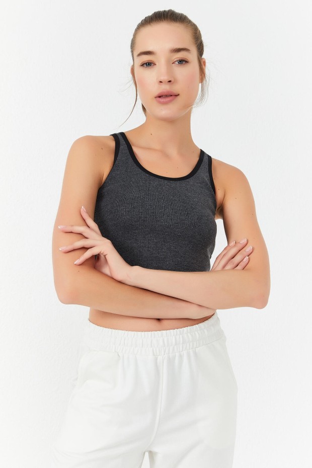 Tommy Life Antrasit Melanj Basic Sıfır Kol Dar Kalıp U Yaka Kadın Crop Top Atlet - 97162. 6 Tommy Life Antrasit Melanj Basic Sıfır Kol Dar Kalıp U Yaka Kadın Crop Top Atlet - 97162. 6