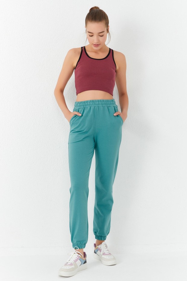 Tommy Life Bordo Basic Sıfır Kol Dar Kalıp U Yaka Kadın Crop Top Atlet - 97162. 2 Tommy Life Bordo Basic Sıfır Kol Dar Kalıp U Yaka Kadın Crop Top Atlet - 97162. 2
