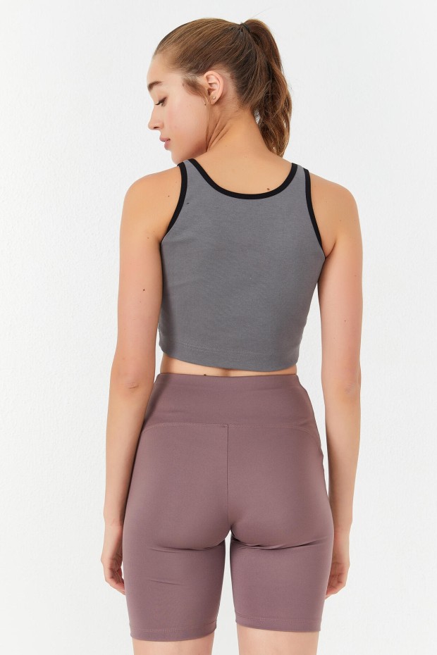 Tommy Life Çağla Basic Sıfır Kol Dar Kalıp U Yaka Kadın Crop Top Atlet - 97162. 7 Tommy Life Çağla Basic Sıfır Kol Dar Kalıp U Yaka Kadın Crop Top Atlet - 97162. 7