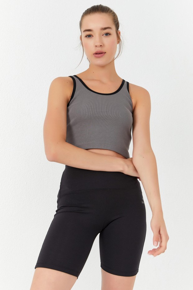 Tommy Life Gri Basic Sıfır Kol Dar Kalıp U Yaka Kadın Crop Top Atlet - 97162. 6 Tommy Life Gri Basic Sıfır Kol Dar Kalıp U Yaka Kadın Crop Top Atlet - 97162. 6