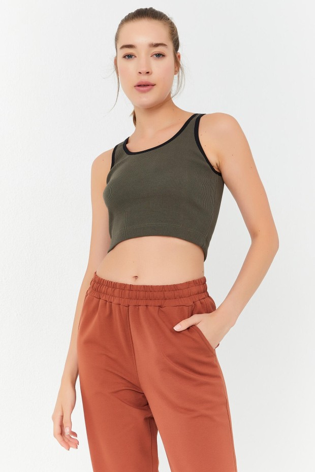 Tommy Life Haki Basic Sıfır Kol Dar Kalıp U Yaka Kadın Crop Top Atlet - 97160. 5 Tommy Life Haki Basic Sıfır Kol Dar Kalıp U Yaka Kadın Crop Top Atlet - 97160. 5