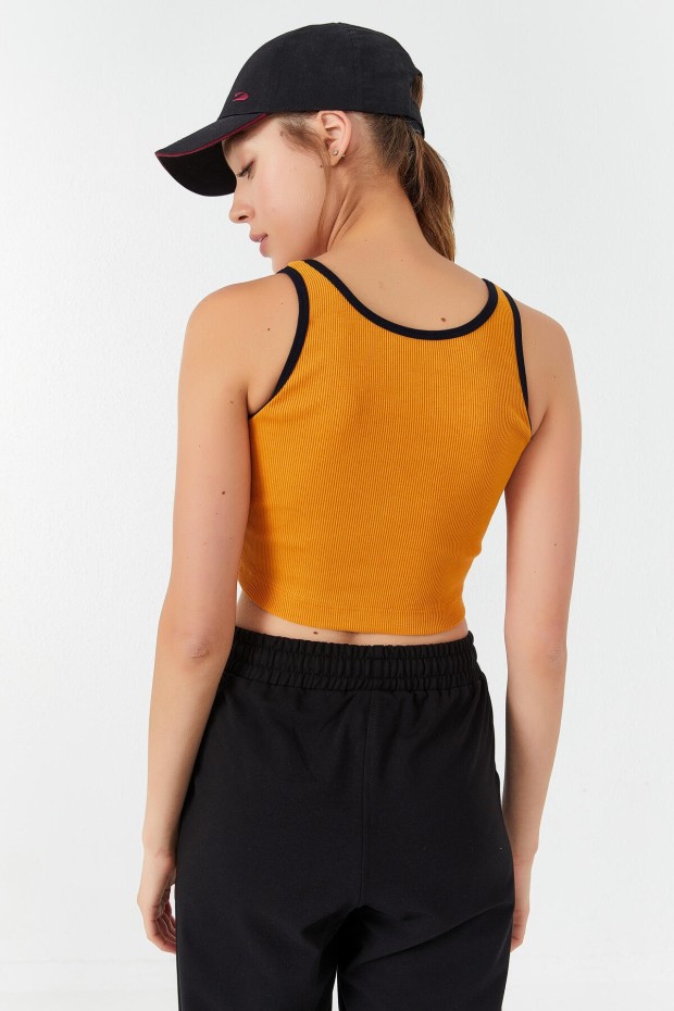 Tommy Life Hardal Basic Sıfır Kol Dar Kalıp U Yaka Kadın Crop Top Atlet - 97160. 4 Tommy Life Hardal Basic Sıfır Kol Dar Kalıp U Yaka Kadın Crop Top Atlet - 97160. 4