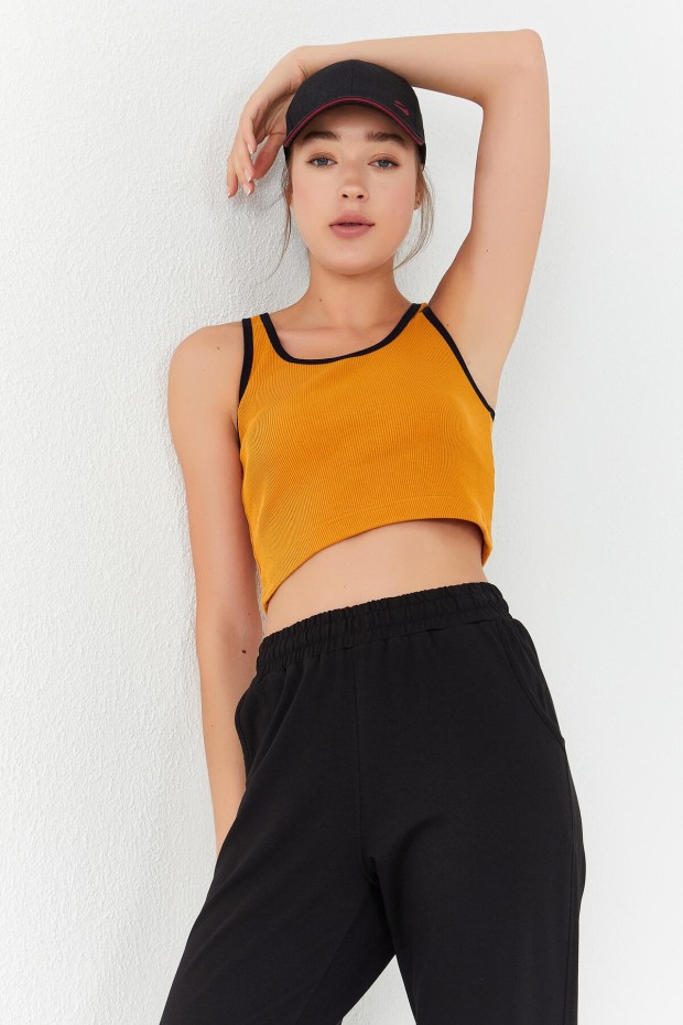 Tommy Life Hardal Basic Sıfır Kol Dar Kalıp U Yaka Kadın Crop Top Atlet - 97160. 5