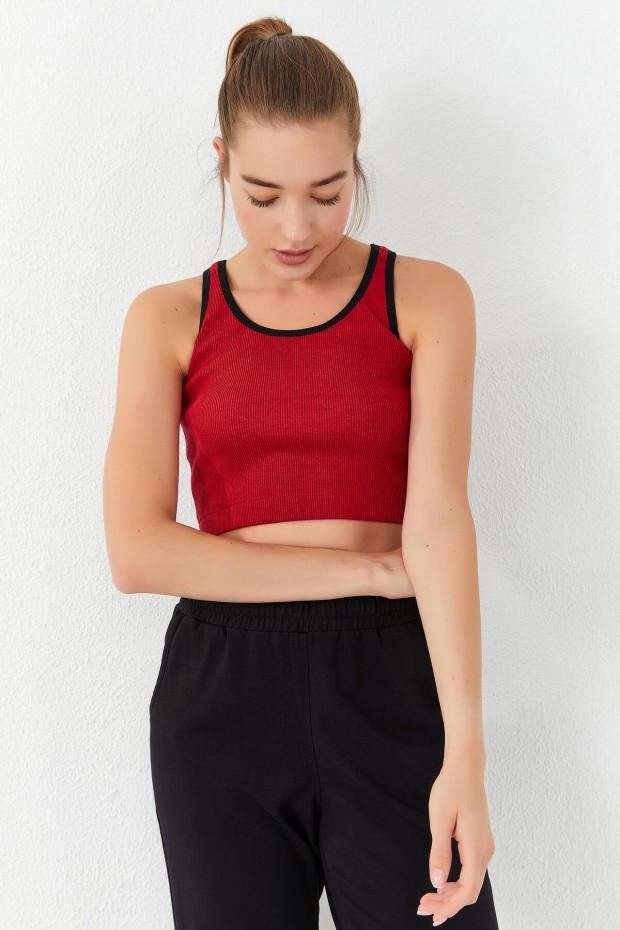 Tommy Life Kırmızı Basic Sıfır Kol Dar Kalıp U Yaka Kadın Crop Top Atlet - 97160. 3