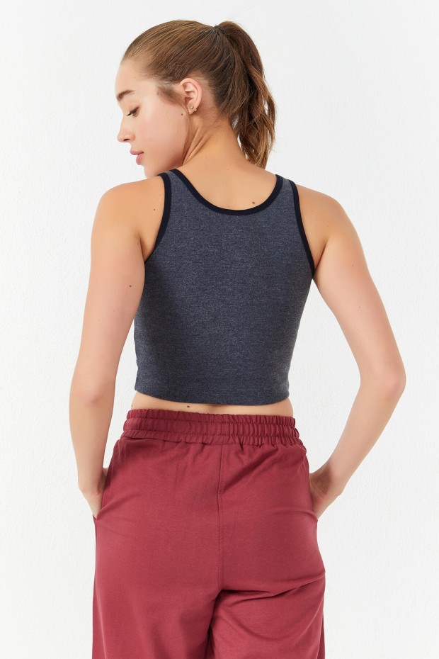 Tommy Life Lacivert Melanj Basic Sıfır Kol Dar Kalıp U Yaka Kadın Crop Top Atlet - 97162. 7 Tommy Life Lacivert Melanj Basic Sıfır Kol Dar Kalıp U Yaka Kadın Crop Top Atlet - 97162. 7