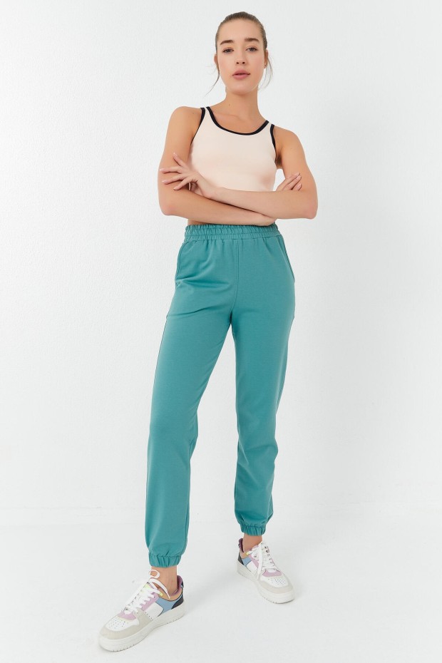 Tommy Life Somon Basic Sıfır Kol Dar Kalıp U Yaka Kadın Crop Top Atlet - 97162. 1 Tommy Life Somon Basic Sıfır Kol Dar Kalıp U Yaka Kadın Crop Top Atlet - 97162. 1