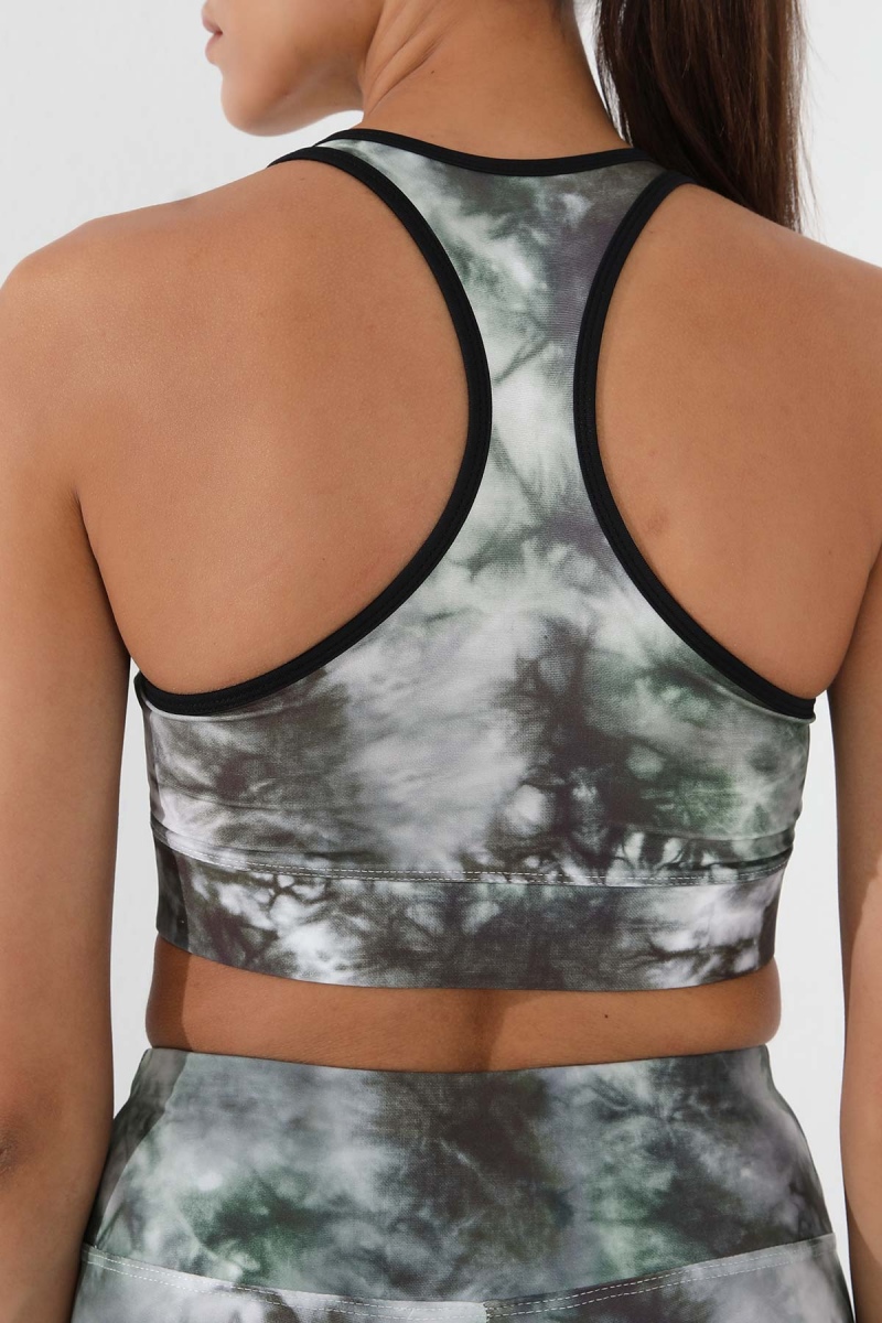 Tommy Life Yeşil Karışık Batik Desenli Dar Kalıp V Yaka Kadın Spor Büstiyer - 97147. 8 Tommy Life Yeşil Karışık Batik Desenli Dar Kalıp V Yaka Kadın Spor Büstiyer - 97147. 8