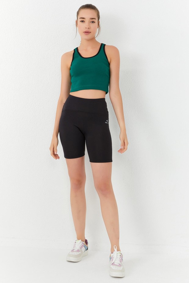 Tommy Life Yeşil Basic Sıfır Kol Dar Kalıp U Yaka Kadın Crop Top Atlet - 97162. 7 Tommy Life Yeşil Basic Sıfır Kol Dar Kalıp U Yaka Kadın Crop Top Atlet - 97162. 7