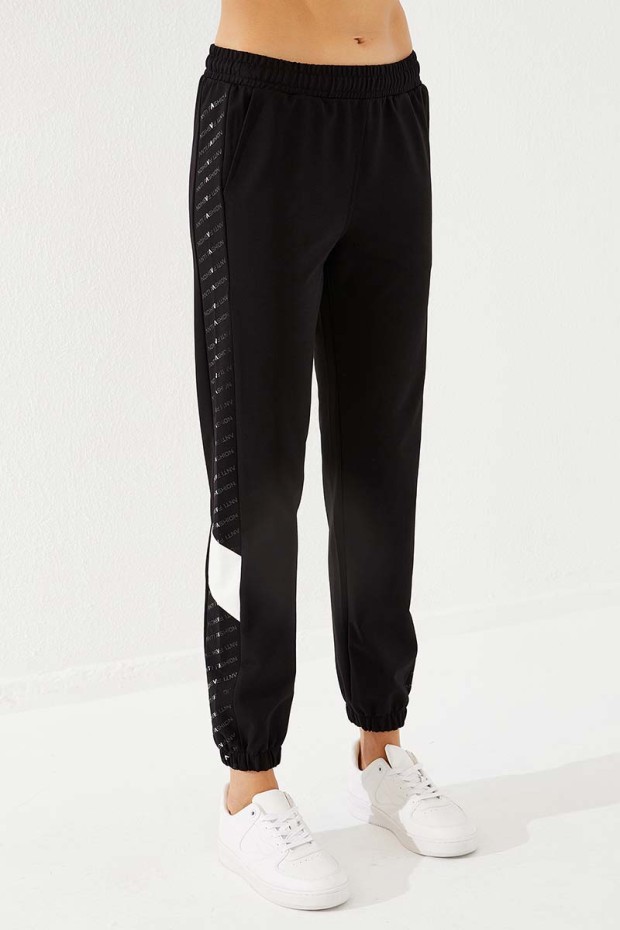 Tommy Life Siyah Noktalı Şerit Detaylı Jogger Rahat Form Jogger Kadın Eşofman Alt - 94579. 5 Tommy Life Siyah Noktalı Şerit Detaylı Jogger Rahat Form Jogger Kadın Eşofman Alt - 94579. 5