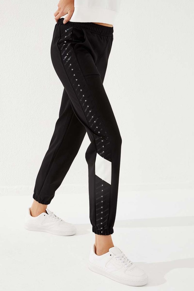 Tommy Life Siyah Noktalı Şerit Detaylı Jogger Rahat Form Jogger Kadın Eşofman Alt - 94579. 6 Tommy Life Siyah Noktalı Şerit Detaylı Jogger Rahat Form Jogger Kadın Eşofman Alt - 94579. 6