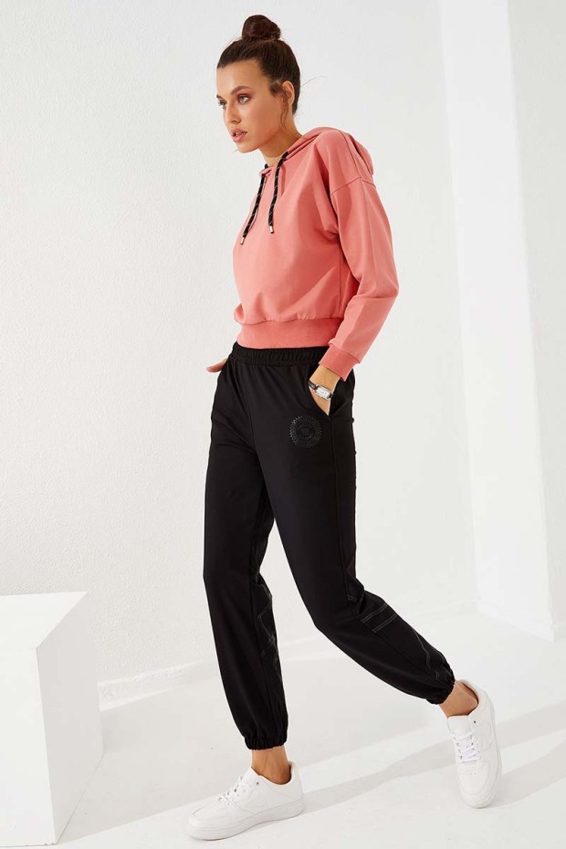 Tommy Life Siyah Çizgi Baskılı Rahat Form Jogger Kadın Eşofman Alt - 94585. 2 Tommy Life Siyah Çizgi Baskılı Rahat Form Jogger Kadın Eşofman Alt - 94585. 2