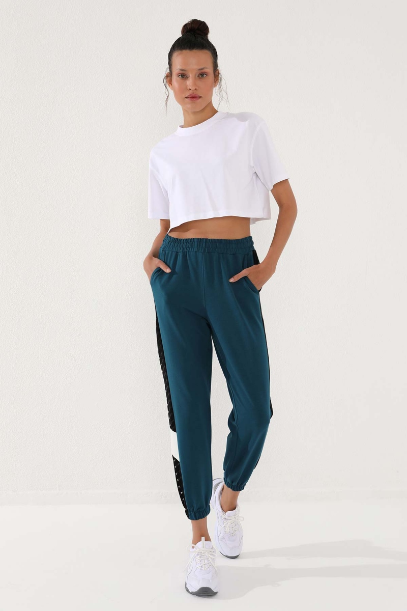 Tommy Life Zümrüt Noktalı Şerit Detaylı Jogger Rahat Form Jogger Kadın Eşofman Alt - 94579. 3 Tommy Life Zümrüt Noktalı Şerit Detaylı Jogger Rahat Form Jogger Kadın Eşofman Alt - 94579. 3