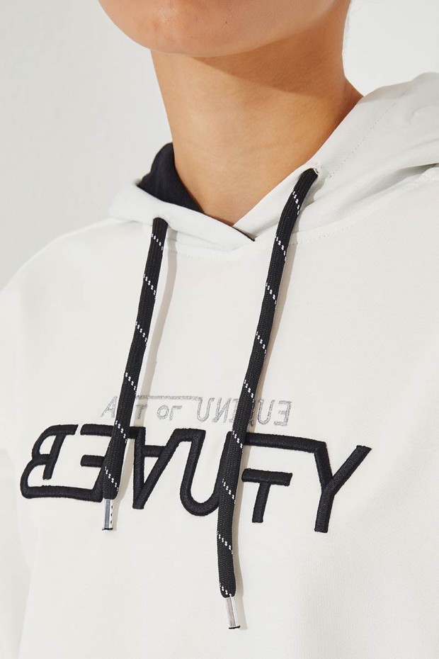 Tommy Life Ekru - Siyah Kapüşonlu Yazı Nakışlı Rahat Form Manşetli Kadın Eşofman Takımı - 95260. 8 Tommy Life Ekru - Siyah Kapüşonlu Yazı Nakışlı Rahat Form Manşetli Kadın Eşofman Takımı - 95260. 8