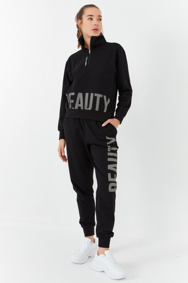 Tommy Life Siyah Baskı Detaylı Crop Dik Yaka Rahat Form Manşetli Kadın Eşofman Takımı - 95299. 3 Tommy Life Siyah Baskı Detaylı Crop Dik Yaka Rahat Form Manşetli Kadın Eşofman Takımı - 95299. 3