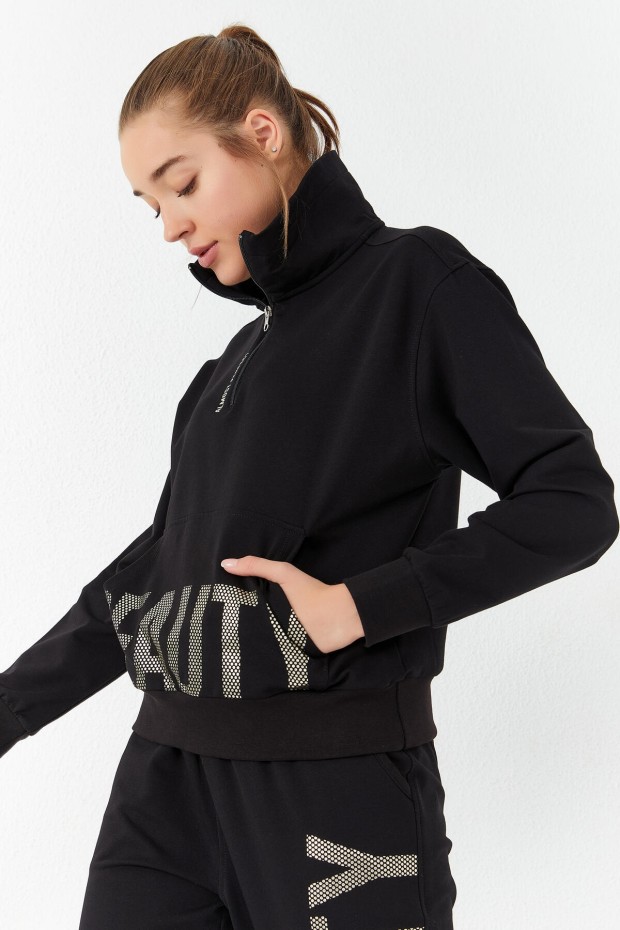 Tommy Life Siyah Baskı Detaylı Crop Dik Yaka Rahat Form Manşetli Kadın Eşofman Takımı - 95299. 7 Tommy Life Siyah Baskı Detaylı Crop Dik Yaka Rahat Form Manşetli Kadın Eşofman Takımı - 95299. 7