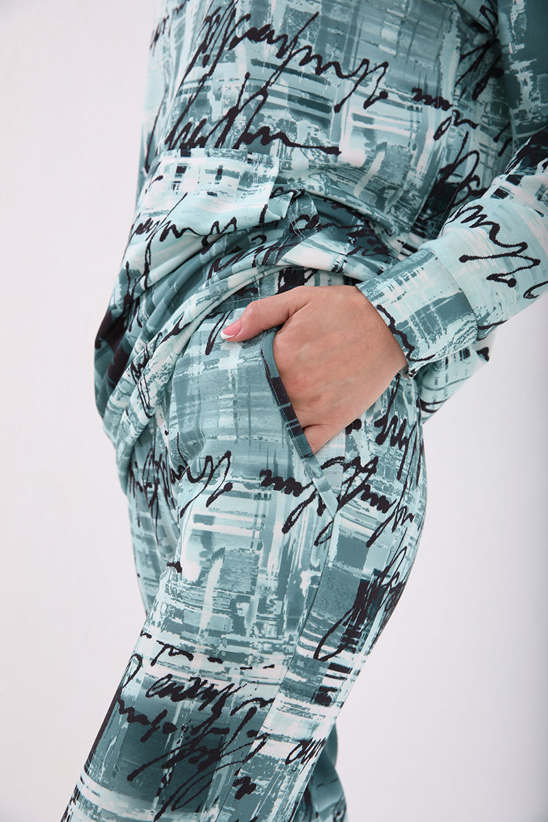 Tommy Life Yeşil Kapüşonlu Batik Yan Büzgülü Rahat Form Manşetli Kadın Eşofman Takım - 95276. 7 Tommy Life Yeşil Kapüşonlu Batik Yan Büzgülü Rahat Form Manşetli Kadın Eşofman Takım - 95276. 7