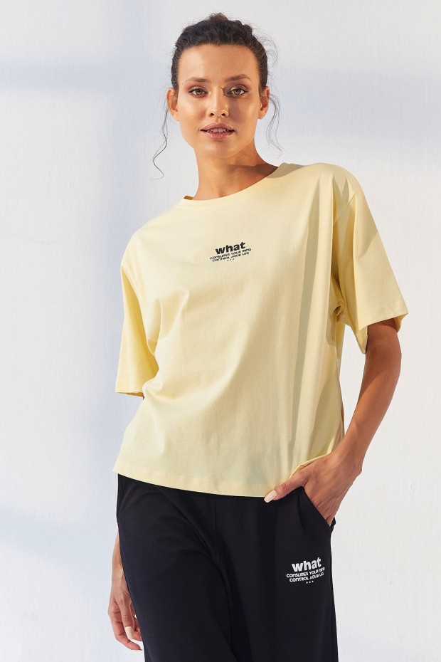 Tommy Life Sarı - Siyah Yazı Baskılı Cepli Bağcıklı Jogger Kadın Oversize Eşofman Takım - 95293. 1 Tommy Life Sarı - Siyah Yazı Baskılı Cepli Bağcıklı Jogger Kadın Oversize Eşofman Takım - 95293. 1