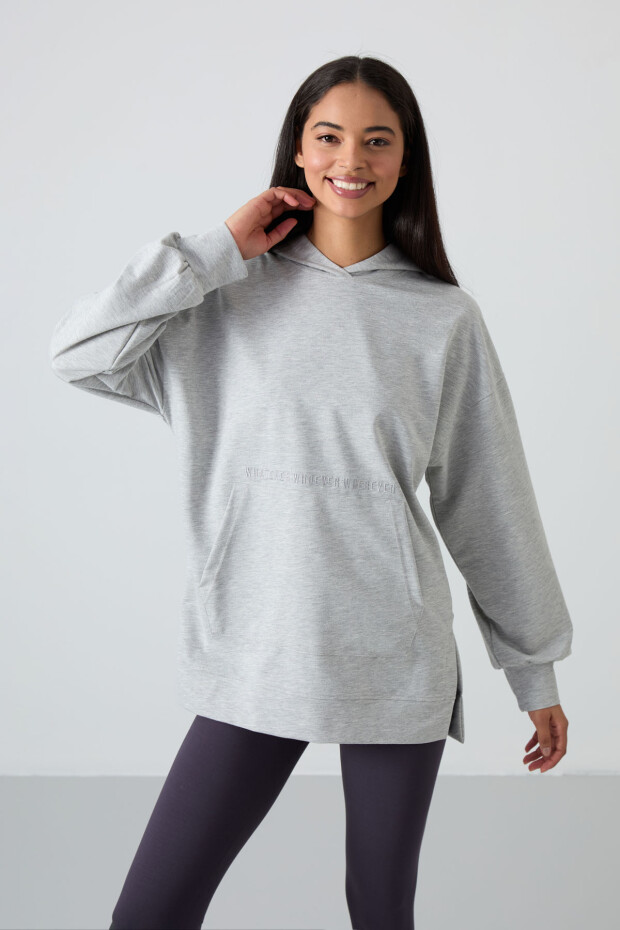 Gri Melanj Balon Kol Yazı Nakışlı Kadın Oversize Tunik Sweatshirt - 97163 - 1