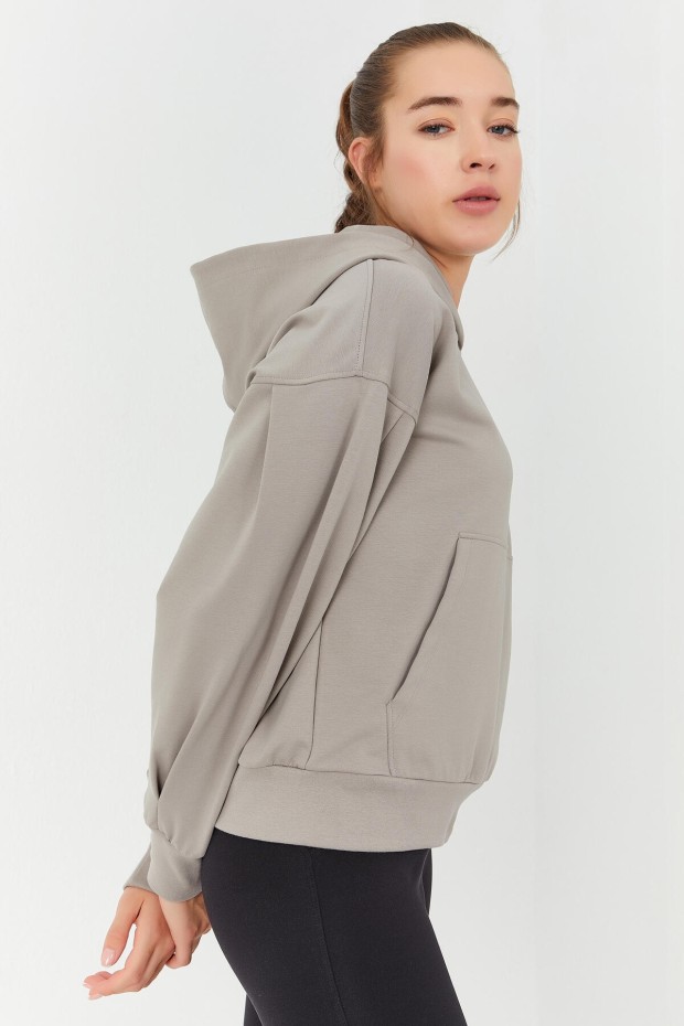 Tommy Life Koyu Bej Balon Kol Kapüşonlu Kadın Oversize Sweatshirt - 97156. 3 Tommy Life Koyu Bej Balon Kol Kapüşonlu Kadın Oversize Sweatshirt - 97156. 3