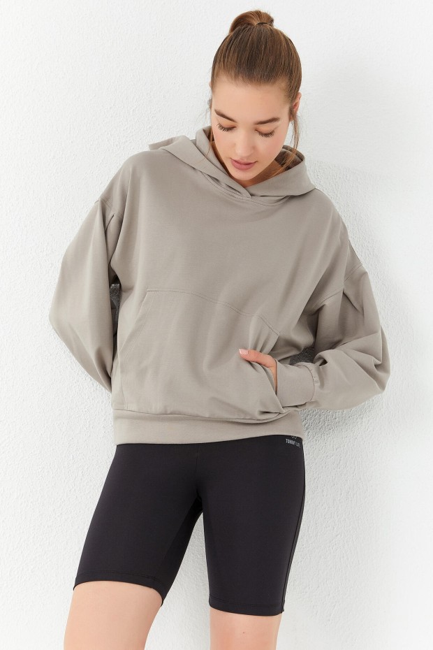 Tommy Life Koyu Bej Balon Kol Kapüşonlu Kadın Oversize Sweatshirt - 97156. 6 Tommy Life Koyu Bej Balon Kol Kapüşonlu Kadın Oversize Sweatshirt - 97156. 6