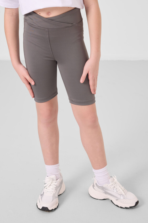Beyaz-Koyu Gri V Yaka Kemer Detaylı Standart Fit Performans Kız Çocuk Tayt Takım - 75187 - 2