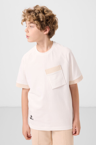 Ekru Pamuklu Yumuşak Dokulu Oversize Cep Detaylı Erkek Çocuk T-Shirt - 11295 