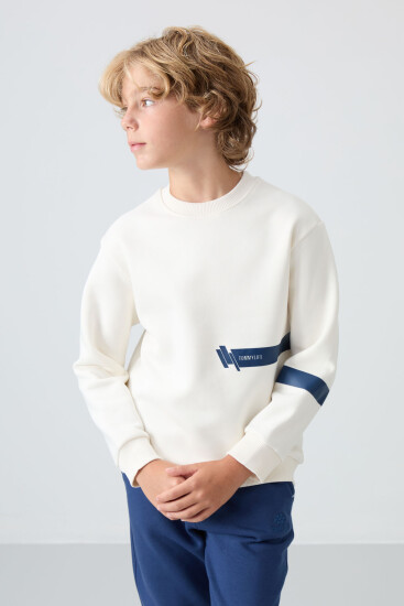Ekru Pamuklu Kalın İçi Tüylü Yumuşak Dokulu Standart Fit Baskılı Erkek Çocuk Sweatshirt - 11238 