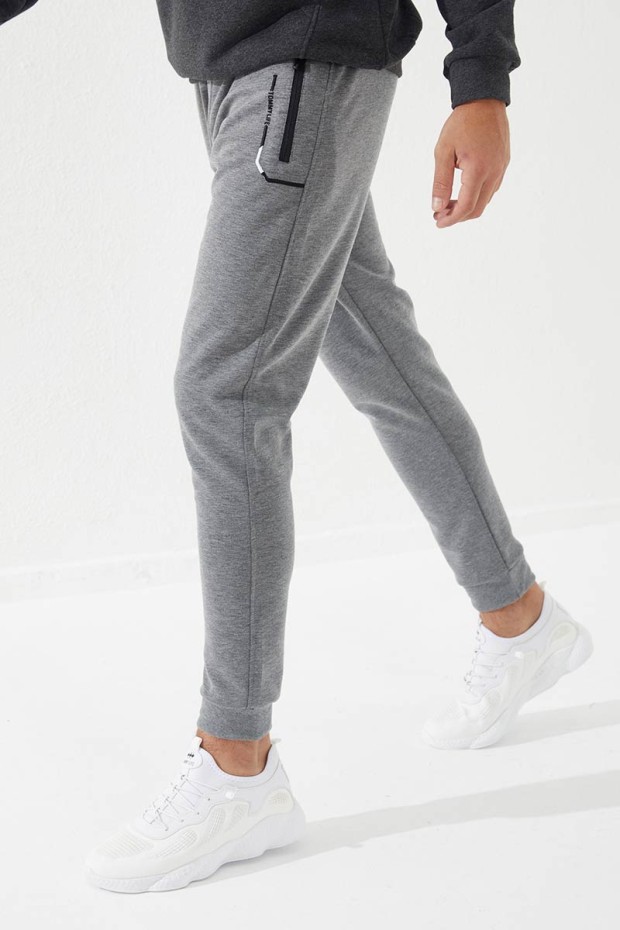 Tommy Life Gri Melanj Fermuar Cepli Nakış Detaylı Dar Kalıp Jogger Erkek Eşofman Alt - 84782. 1 Tommy Life Gri Melanj Fermuar Cepli Nakış Detaylı Dar Kalıp Jogger Erkek Eşofman Alt - 84782. 1