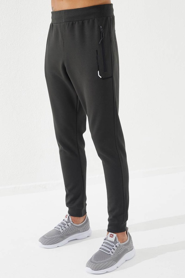 Tommy Life Haki Fermuar Cepli Nakış Detaylı Dar Kalıp Jogger Erkek Eşofman Alt - 84782. 3 Tommy Life Haki Fermuar Cepli Nakış Detaylı Dar Kalıp Jogger Erkek Eşofman Alt - 84782. 3