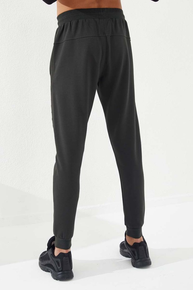Tommy Life Haki Fermuar Cepli Yazı Nakışlı Dar Kalıp Jogger Erkek Eşofman Alt - 84785. 4 Tommy Life Haki Fermuar Cepli Yazı Nakışlı Dar Kalıp Jogger Erkek Eşofman Alt - 84785. 4