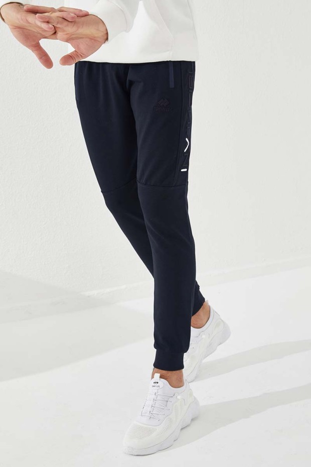 Tommy Life Lacivert Erkek Nakış Detaylı Dar Kalıp Jogger Eşofman Alt - 84792. 13 Tommy Life Lacivert Erkek Nakış Detaylı Dar Kalıp Jogger Eşofman Alt - 84792. 13