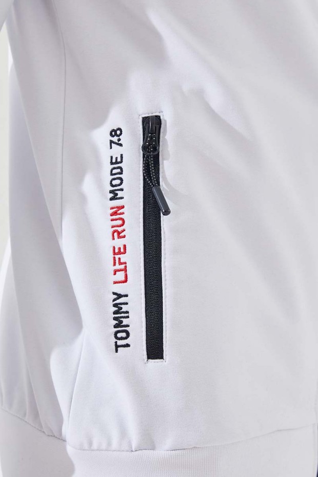Tommy Life Beyaz - Siyah Desen Baskılı Standart Kalıp Manşetli Erkek Eşofman Takımı - 85151. 8 Tommy Life Beyaz - Siyah Desen Baskılı Standart Kalıp Manşetli Erkek Eşofman Takımı - 85151. 8