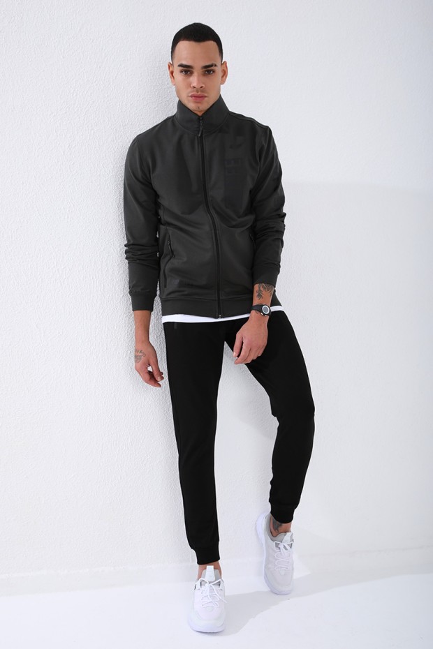 Tommy Life Haki - Siyah Dik Yaka Yazı Baskılı Standart Kalıp Manşetli Erkek Eşofman Takımı - 85149. 1 Tommy Life Haki - Siyah Dik Yaka Yazı Baskılı Standart Kalıp Manşetli Erkek Eşofman Takımı - 85149. 1