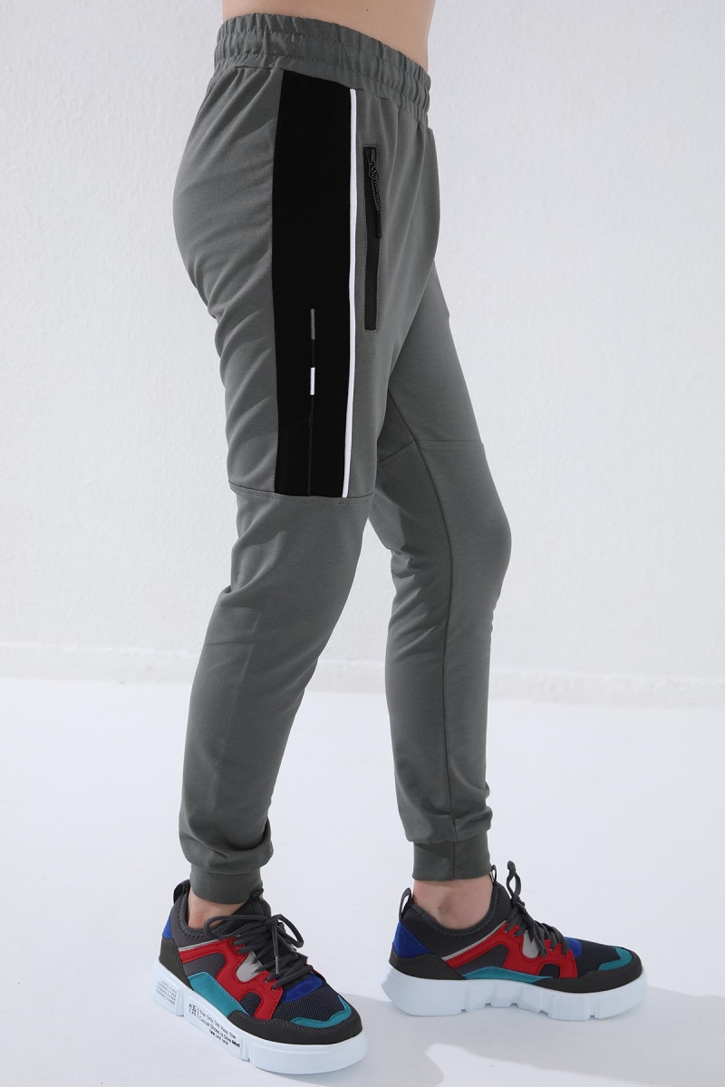 Tommy Life Çağla Erkek Çocuk Jogger Yarım Şeritli Standart Kalıp Manşetli Eşofman Alt - 64047. 10 Tommy Life Çağla Erkek Çocuk Jogger Yarım Şeritli Standart Kalıp Manşetli Eşofman Alt - 64047. 10
