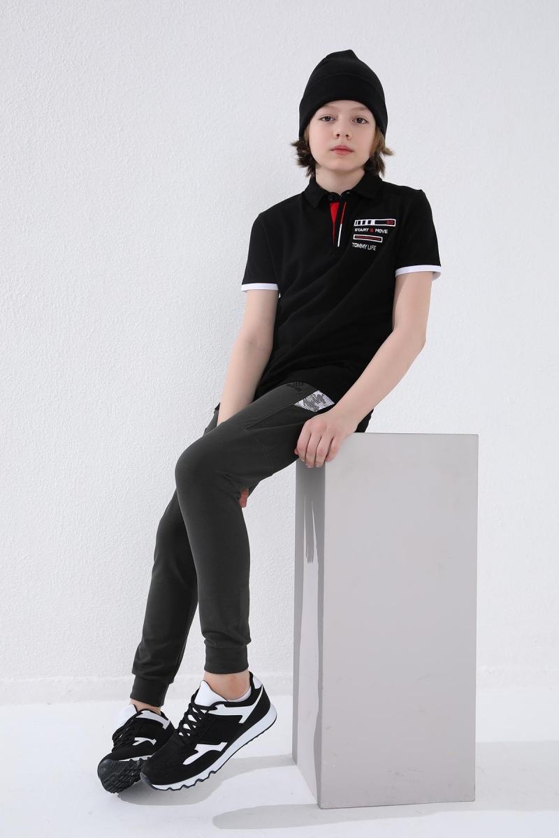 Tommy Life Haki Erkek Çocuk Kamuflaj Şeritli Bağcıklı Jogger Dar Kalıp Manşetli Eşofman Alt - 64052. 4 Tommy Life Haki Erkek Çocuk Kamuflaj Şeritli Bağcıklı Jogger Dar Kalıp Manşetli Eşofman Alt - 64052. 4