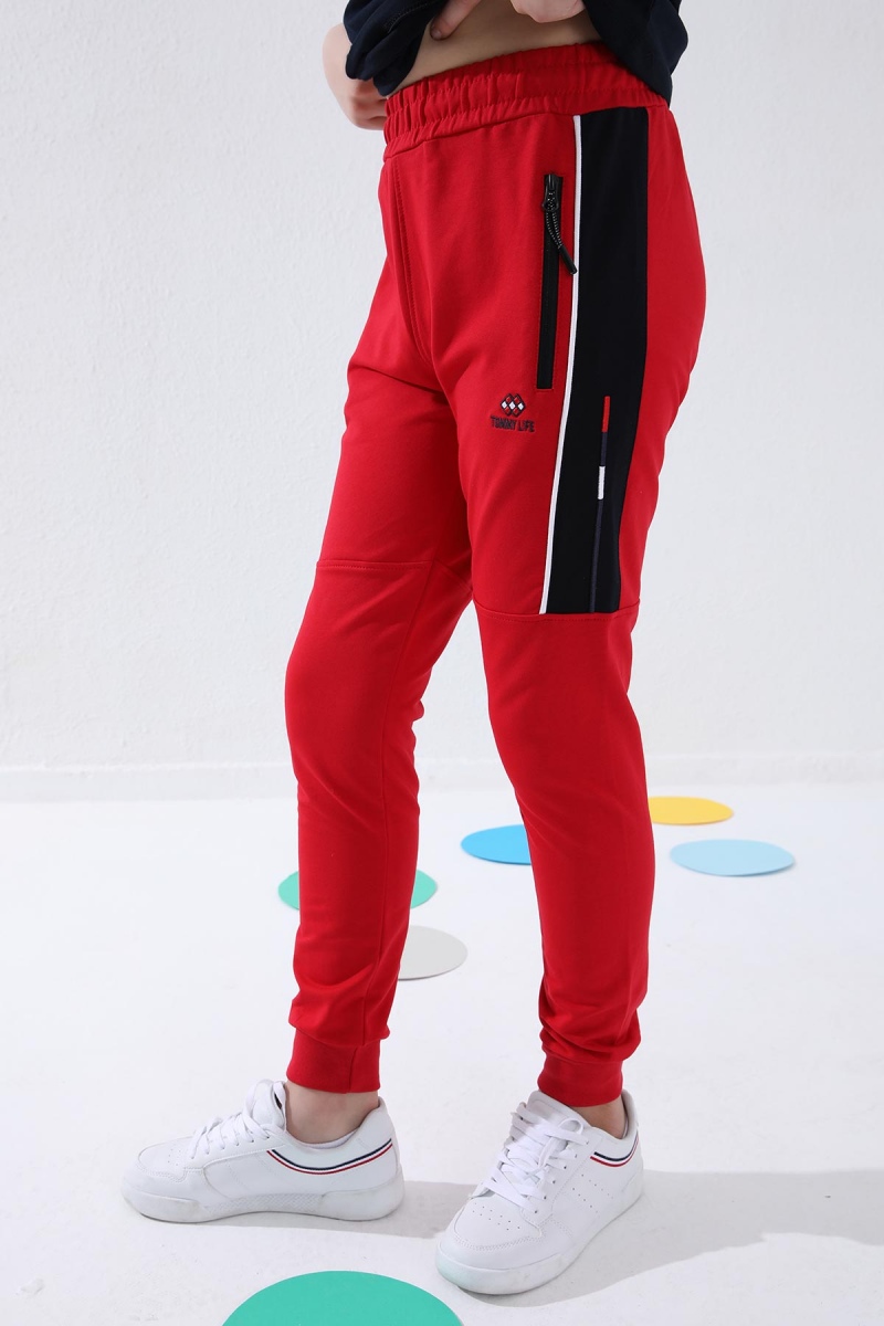 Tommy Life Kırmızı Erkek Çocuk Jogger Yarım Şeritli Standart Kalıp Manşetli Eşofman Alt - 64047. 3 Tommy Life Kırmızı Erkek Çocuk Jogger Yarım Şeritli Standart Kalıp Manşetli Eşofman Alt - 64047. 3