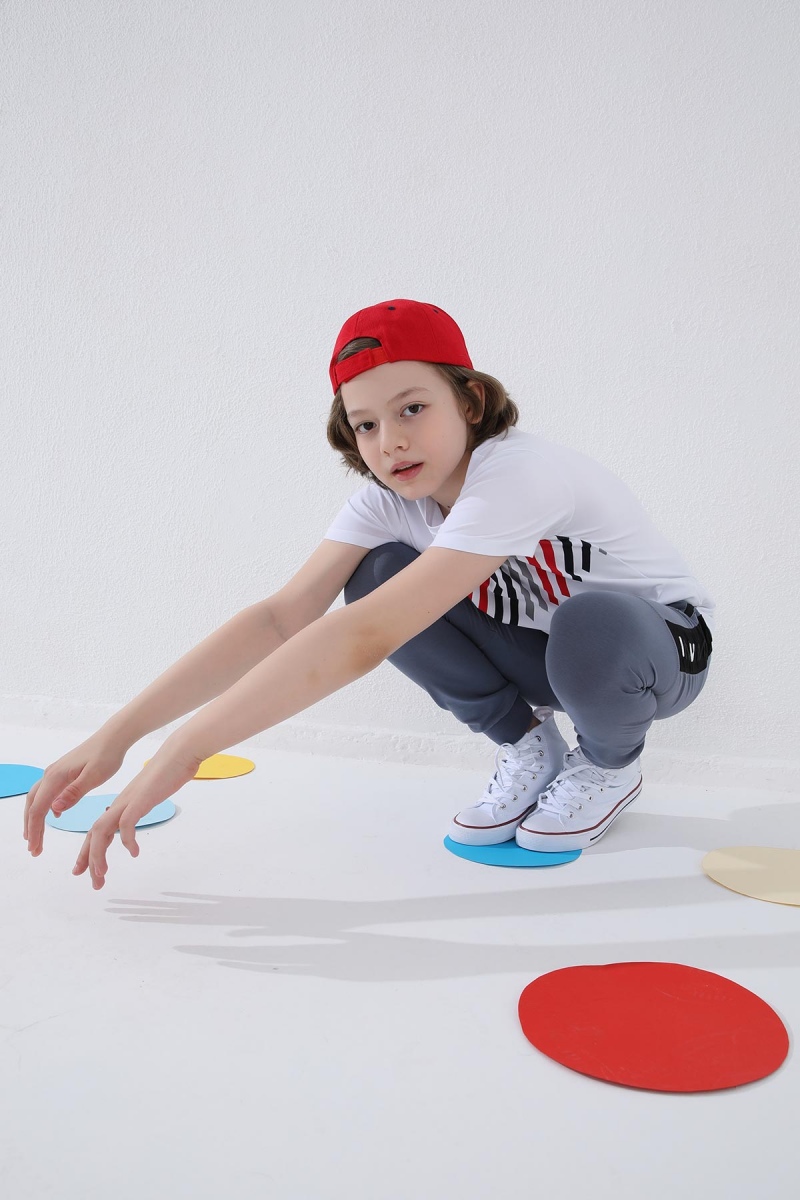 Tommy Life Petrol Erkek Çocuk Yazı Nakışlı Yarım Şeritli Jogger Dar Kalıp Manşetli Eşofman Alt - 64050. 4 Tommy Life Petrol Erkek Çocuk Yazı Nakışlı Yarım Şeritli Jogger Dar Kalıp Manşetli Eşofman Alt - 64050. 4
