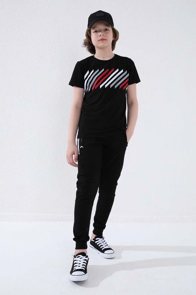 Tommy Life Siyah Erkek Çocuk Kamuflaj Şeritli Bağcıklı Jogger Dar Kalıp Manşetli Eşofman Alt - 64052. 1 Tommy Life Siyah Erkek Çocuk Kamuflaj Şeritli Bağcıklı Jogger Dar Kalıp Manşetli Eşofman Alt - 64052. 1