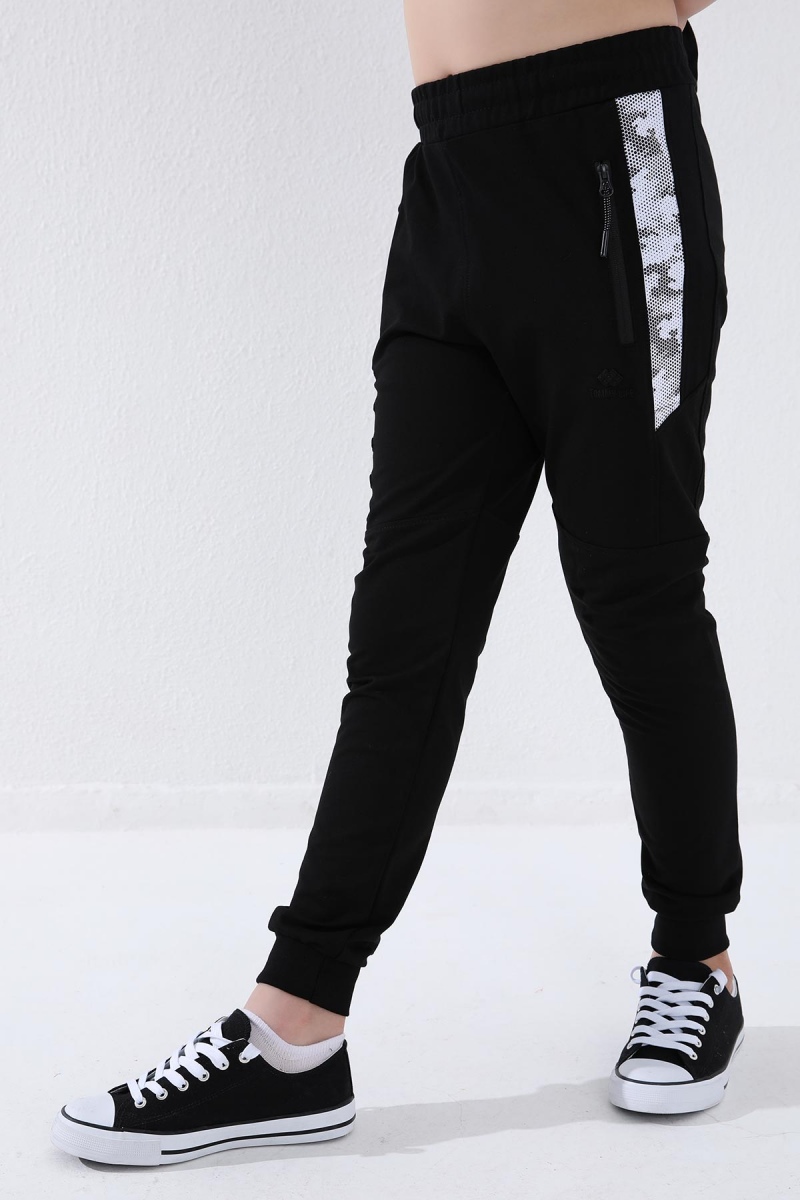 Tommy Life Siyah Erkek Çocuk Kamuflaj Şeritli Bağcıklı Jogger Dar Kalıp Manşetli Eşofman Alt - 64052. 9 Tommy Life Siyah Erkek Çocuk Kamuflaj Şeritli Bağcıklı Jogger Dar Kalıp Manşetli Eşofman Alt - 64052. 9