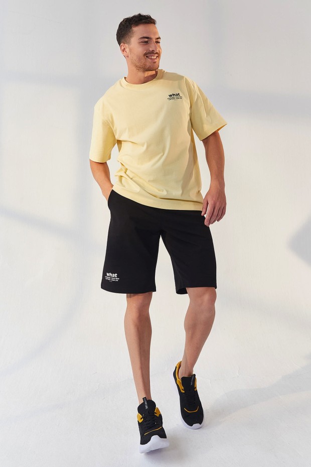 Tommy Life Sarı - Siyah Küçük Yazı Baskılı O Yaka Erkek Oversize Bermuda Şort Takım - 85156. 2 Tommy Life Sarı - Siyah Küçük Yazı Baskılı O Yaka Erkek Oversize Bermuda Şort Takım - 85156. 2