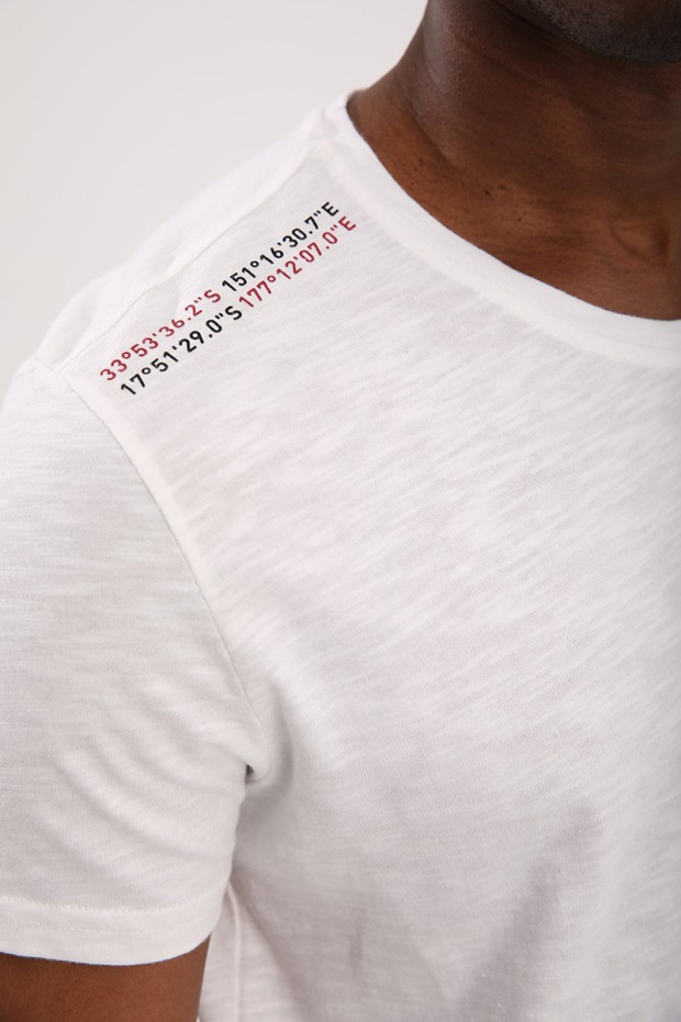 Tommy Life Ekru Göğüs Baskılı Koordinat Detaylı Standart Kalıp O Yaka Erkek T-Shirt - 87894. 7