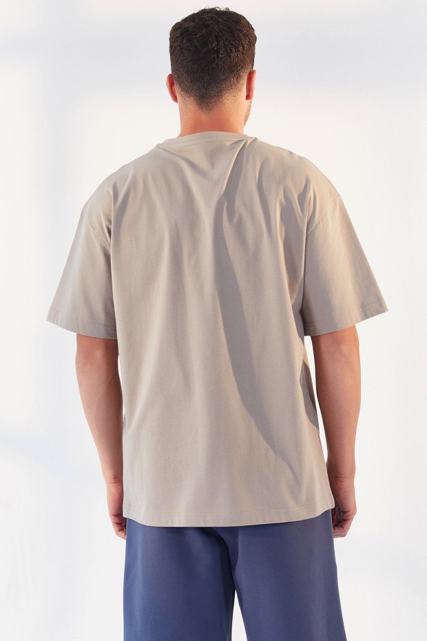 Tommy Life Koyu Bej Yazı Baskılı O Yaka Erkek Oversize T-Shirt - 87984. 7