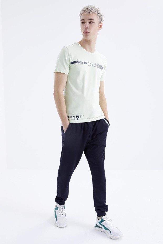 Tommy Life Açık Yeşil - Lacivert Baskı Detaylı O Yaka Standart Kalıp Manşetli Erkek Eşofman Takım - 85175. 1 Tommy Life Açık Yeşil - Lacivert Baskı Detaylı O Yaka Standart Kalıp Manşetli Erkek Eşofman Takım - 85175. 1